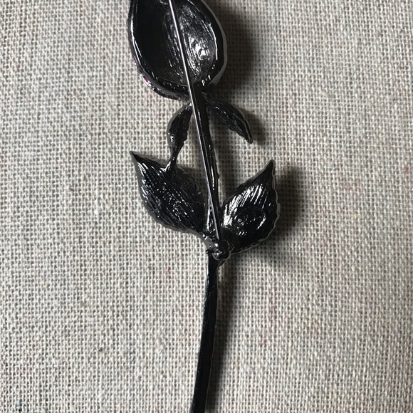 Vintage Kenneth Jay Lane rose brooch. - Picture 4 of 7